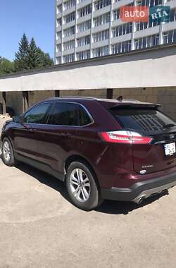 Внедорожник / Кроссовер Ford Edge 2018 в 
