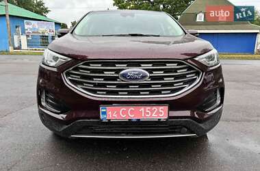 Внедорожник / Кроссовер Ford Edge 2018 в 