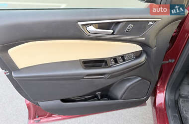 Внедорожник / Кроссовер Ford Edge 2016 в 