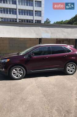 Внедорожник / Кроссовер Ford Edge 2018 в 