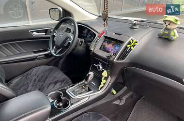 Внедорожник / Кроссовер Ford Edge 2016 в 