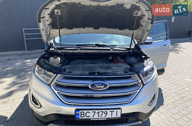 Внедорожник / Кроссовер Ford Edge 2017 в 