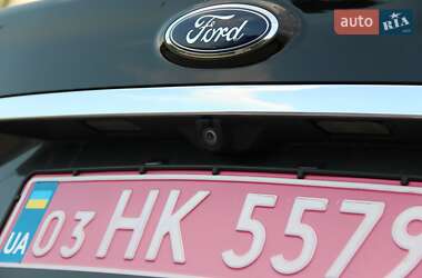 Внедорожник / Кроссовер Ford Edge 2019 в 