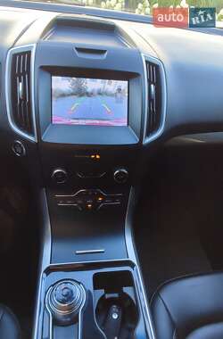 Внедорожник / Кроссовер Ford Edge 2020 в 