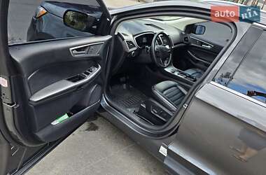 Внедорожник / Кроссовер Ford Edge 2020 в 