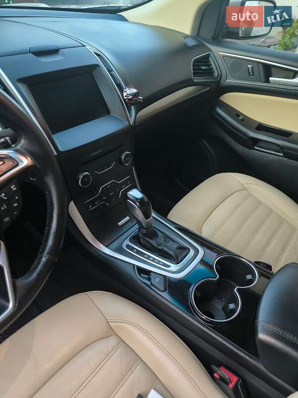 Внедорожник / Кроссовер Ford Edge 2017 в Полонном