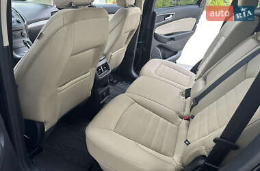 Внедорожник / Кроссовер Ford Edge 2016 в 