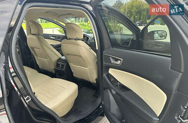 Внедорожник / Кроссовер Ford Edge 2016 в 