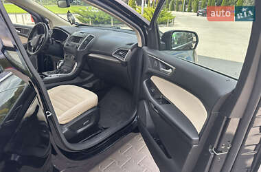 Внедорожник / Кроссовер Ford Edge 2016 в 