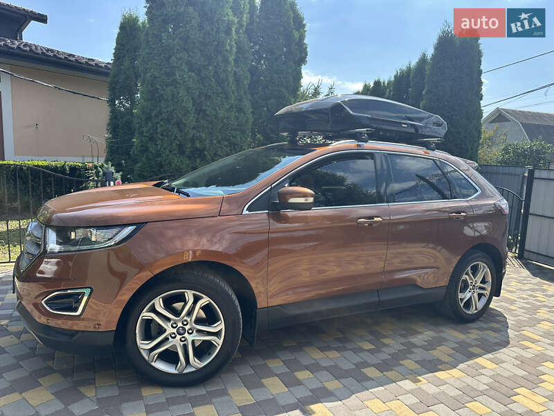 Внедорожник / Кроссовер Ford Edge 2017 в 