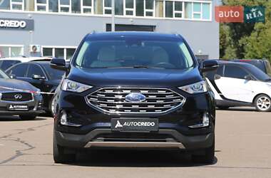 Внедорожник / Кроссовер Ford Edge 2018 в 