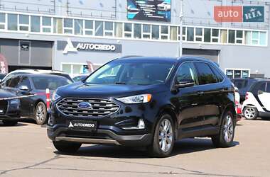 Внедорожник / Кроссовер Ford Edge 2018 в 