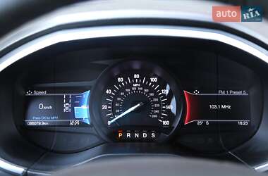 Внедорожник / Кроссовер Ford Edge 2018 в 
