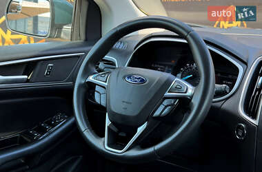 Внедорожник / Кроссовер Ford Edge 2016 в 