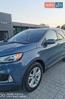 Внедорожник / Кроссовер Ford Edge 2018 в 