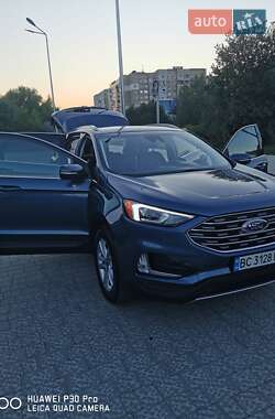 Внедорожник / Кроссовер Ford Edge 2018 в 