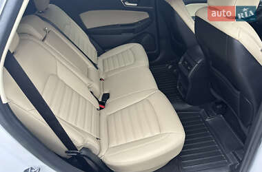 Внедорожник / Кроссовер Ford Edge 2020 в 
