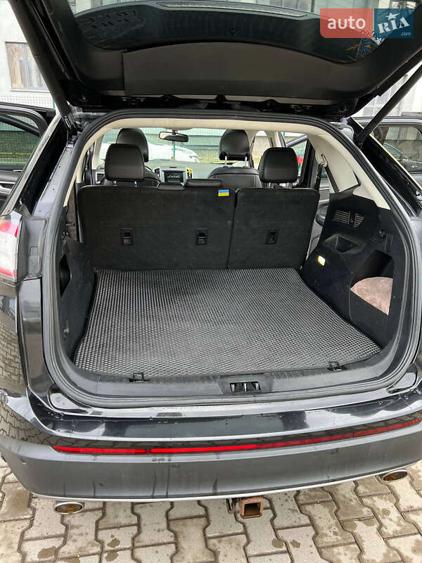 Внедорожник / Кроссовер Ford Edge 2015 в Ивано-Франковске