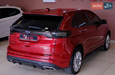 Внедорожник / Кроссовер Ford Edge 2016 в 