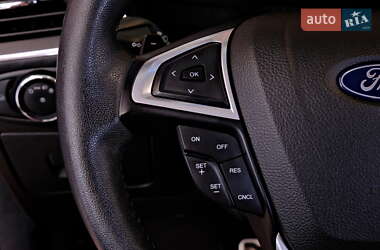 Внедорожник / Кроссовер Ford Edge 2016 в 