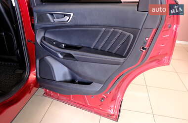 Внедорожник / Кроссовер Ford Edge 2016 в 