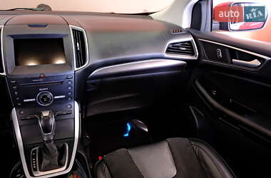 Внедорожник / Кроссовер Ford Edge 2016 в 