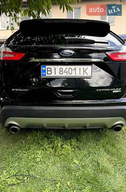 Внедорожник / Кроссовер Ford Edge 2020 в 