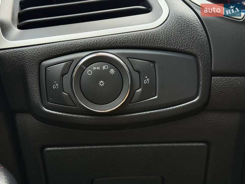 Внедорожник / Кроссовер Ford Edge 2015 в Ровно фото 24 Внедорожник / Кроссовер Ford Edge 2015 в Ровно