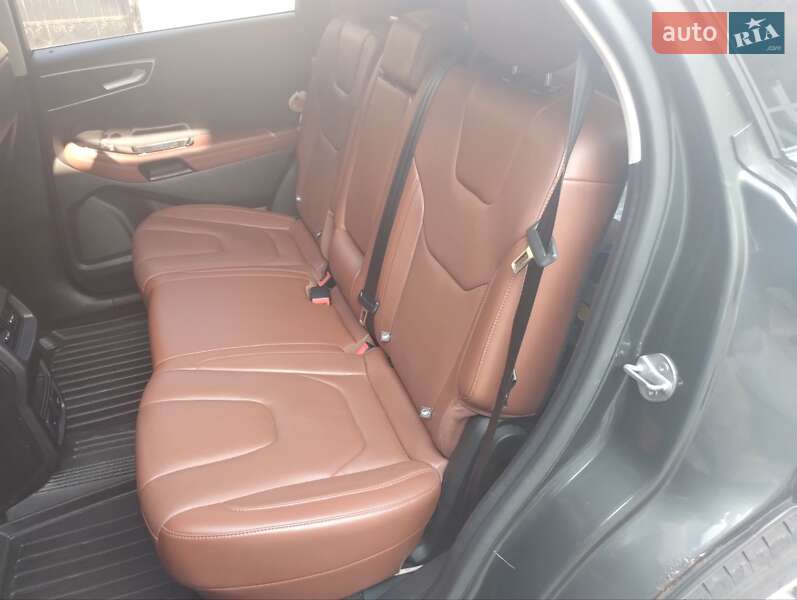 Позашляховик / Кросовер Ford Edge 2015 в Львові