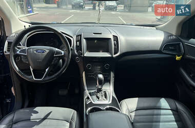 Внедорожник / Кроссовер Ford Edge 2016 в 