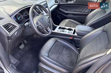 Позашляховик / Кросовер Ford Edge 2022 в 