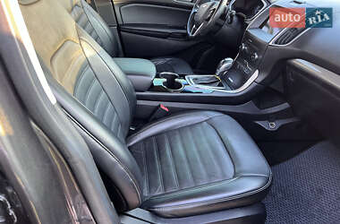 Внедорожник / Кроссовер Ford Edge 2017 в 