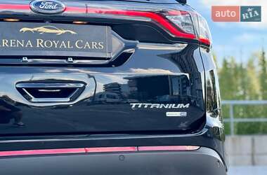 Внедорожник / Кроссовер Ford Edge 2018 в 