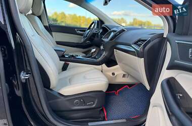 Внедорожник / Кроссовер Ford Edge 2018 в 