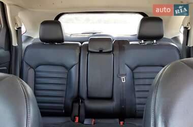 Внедорожник / Кроссовер Ford Edge 2015 в 