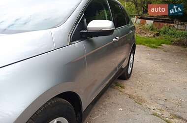 Внедорожник / Кроссовер Ford Edge 2020 в 