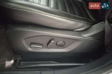 Внедорожник / Кроссовер Ford Edge 2020 в 