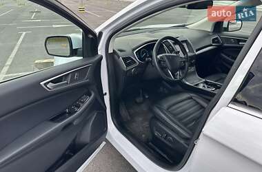 Внедорожник / Кроссовер Ford Edge 2019 в 