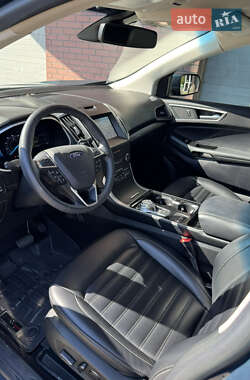 Внедорожник / Кроссовер Ford Edge 2019 в 