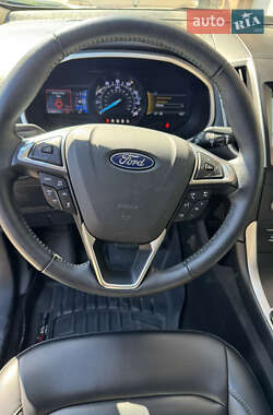 Внедорожник / Кроссовер Ford Edge 2019 в 