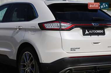 Внедорожник / Кроссовер Ford Edge 2015 в 