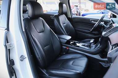 Внедорожник / Кроссовер Ford Edge 2015 в 