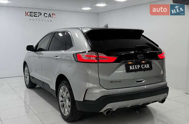 Позашляховик / Кросовер Ford Edge 2019 в 