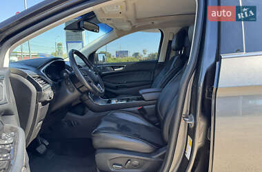 Позашляховик / Кросовер Ford Edge 2020 в 