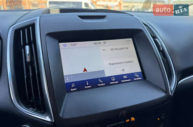 Позашляховик / Кросовер Ford Edge 2020 в 