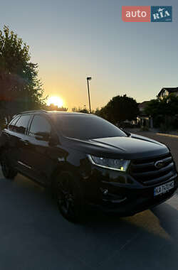 Внедорожник / Кроссовер Ford Edge 2016 в 