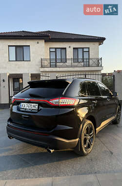 Внедорожник / Кроссовер Ford Edge 2016 в 