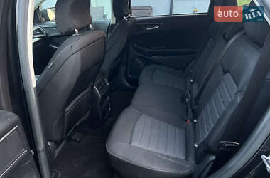Внедорожник / Кроссовер Ford Edge 2015 в 