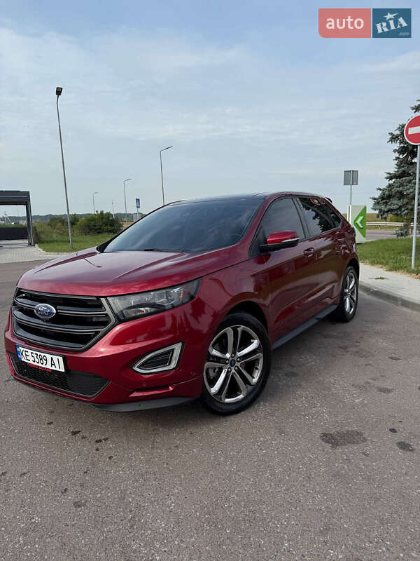 Внедорожник / Кроссовер Ford Edge 2018 в 