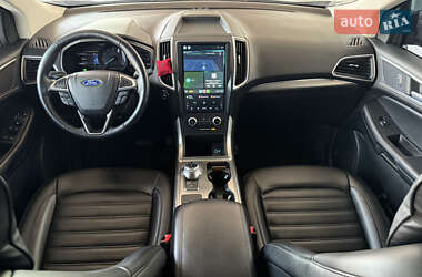 Позашляховик / Кросовер Ford Edge 2022 в 